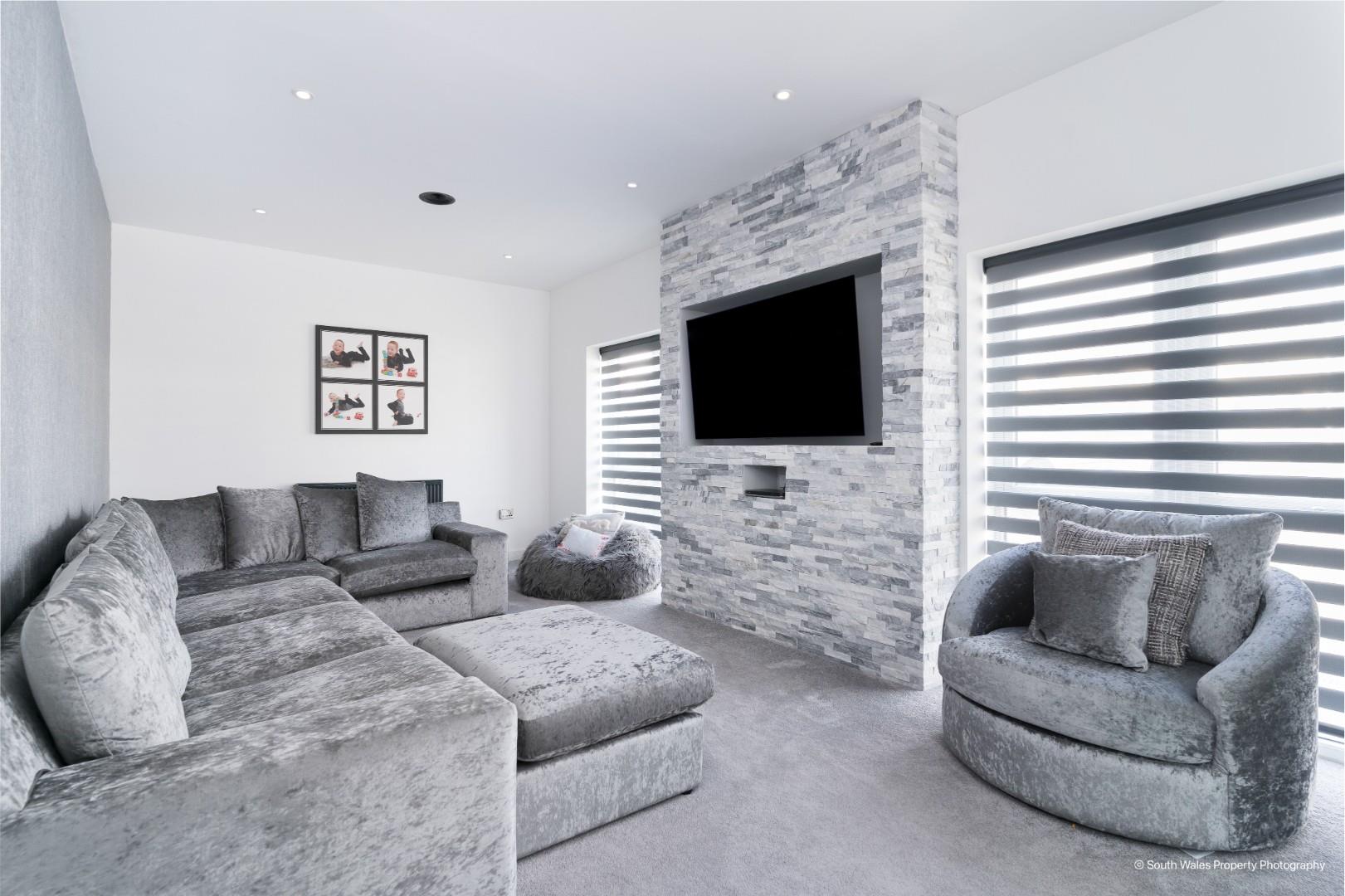 Porthkerry Road, Rhoose, Vale of Glamorgan, CF62 3HD